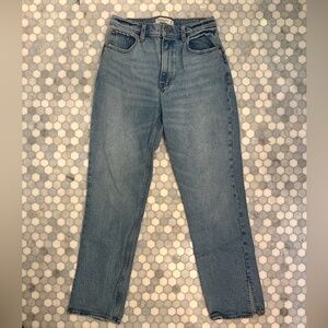 Ultra High Rise 90s Straight Jean